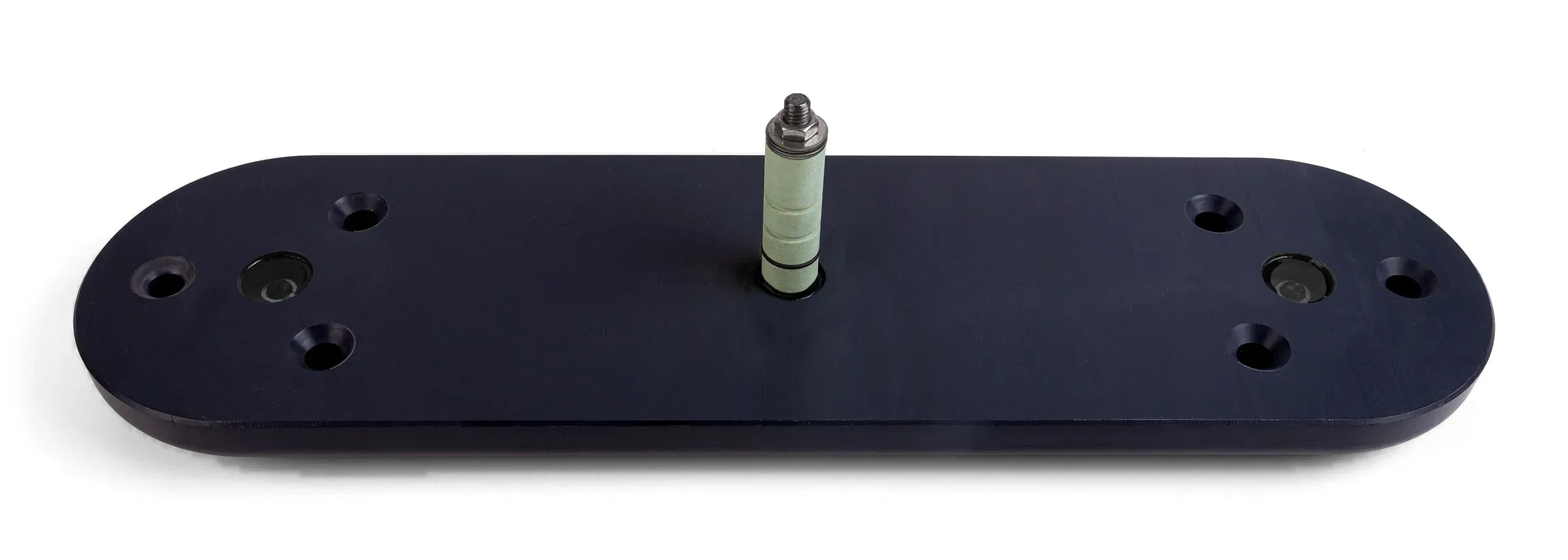 CerAnode strip anode backing plate with insulated centre stud