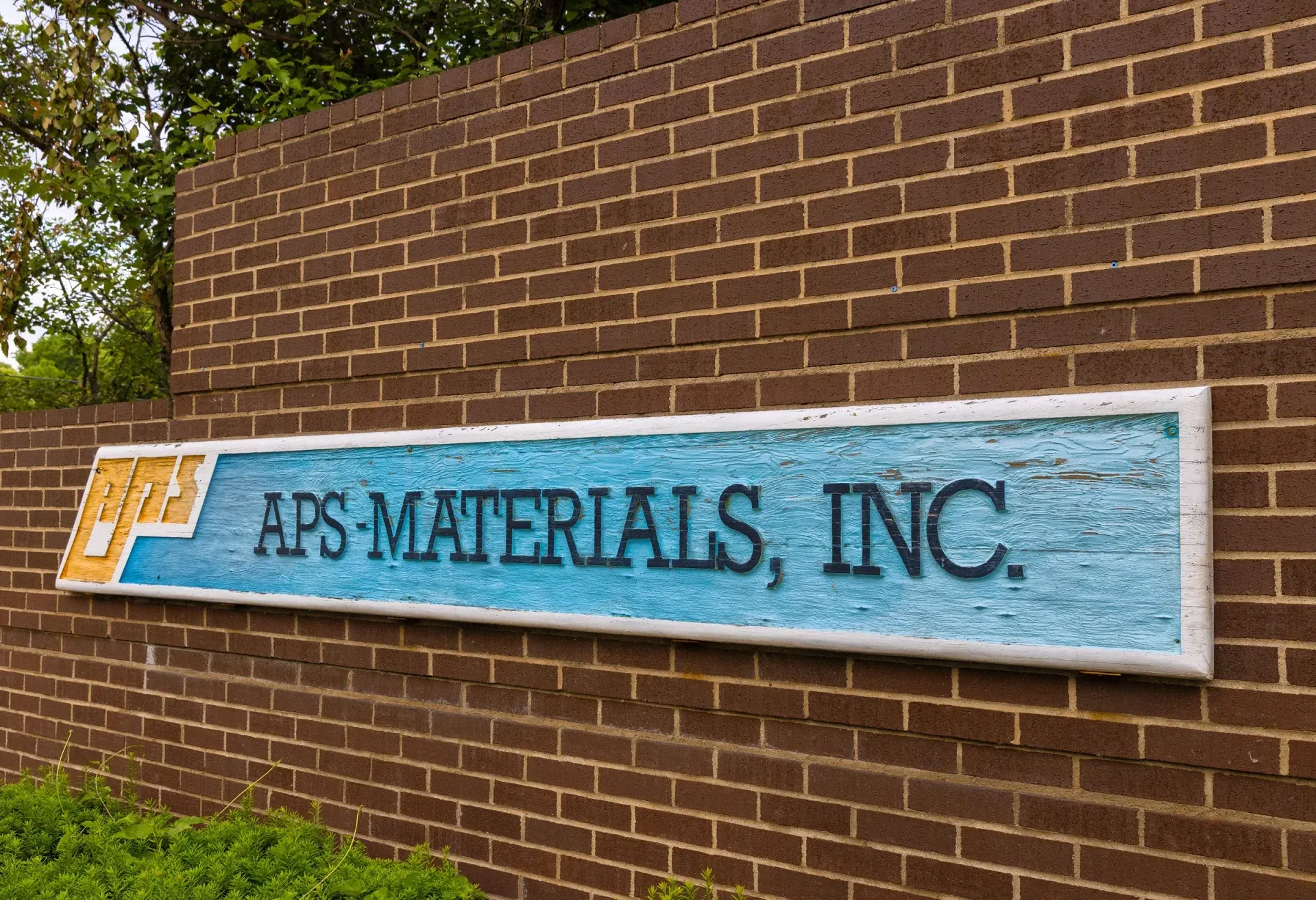 APS Materials, Inc. signage at the Dayton headquarters
